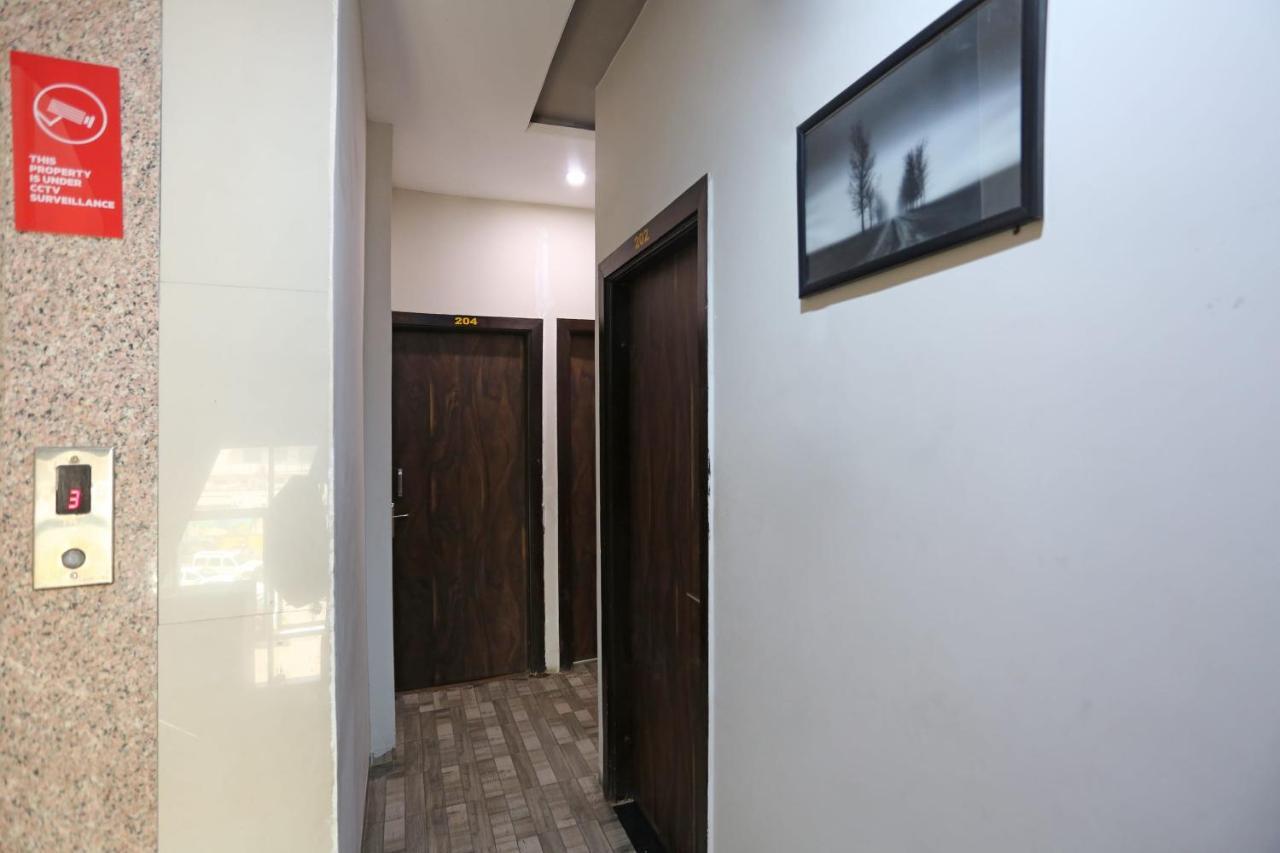 Oyo 6325 Hotel Kiran Rāipur Dış mekan fotoğraf